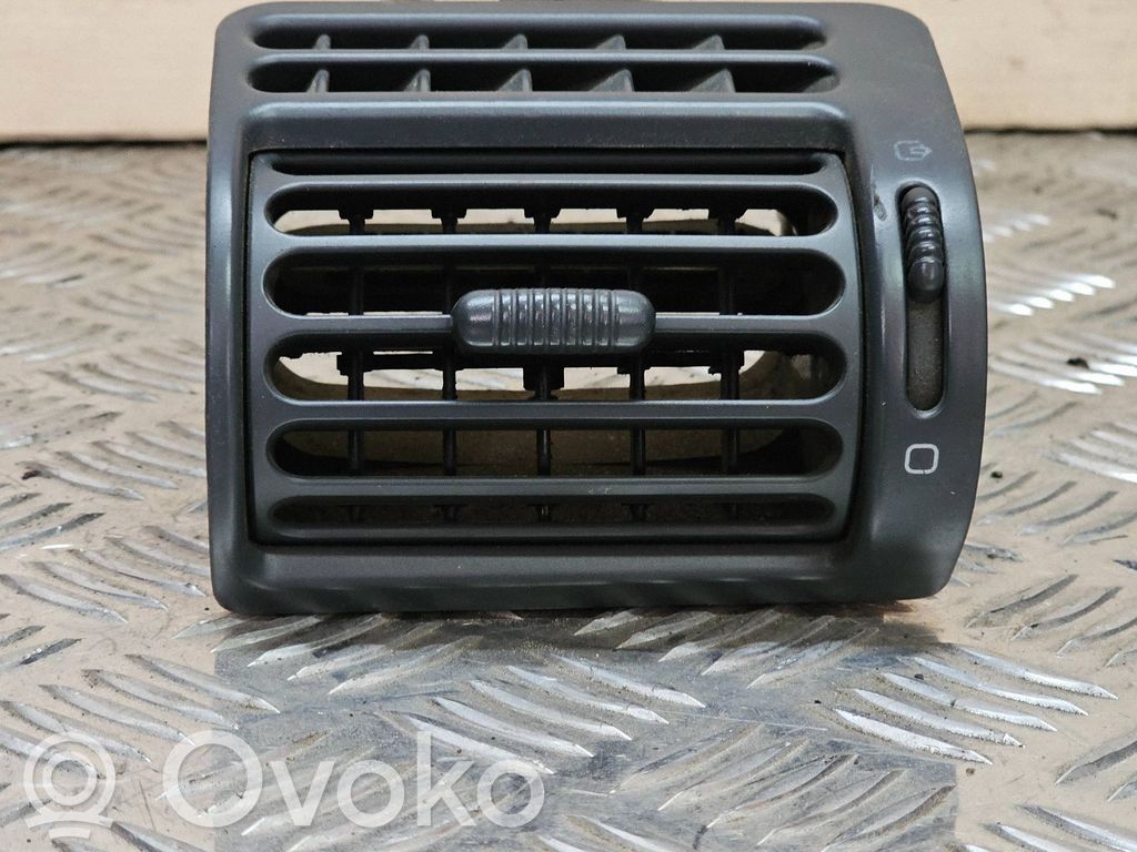 Peugeot 806 Grilă ventilație/ramă laterală bord