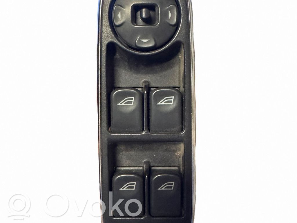 Przyciski szyb   2W9314540BE,37067D30A6