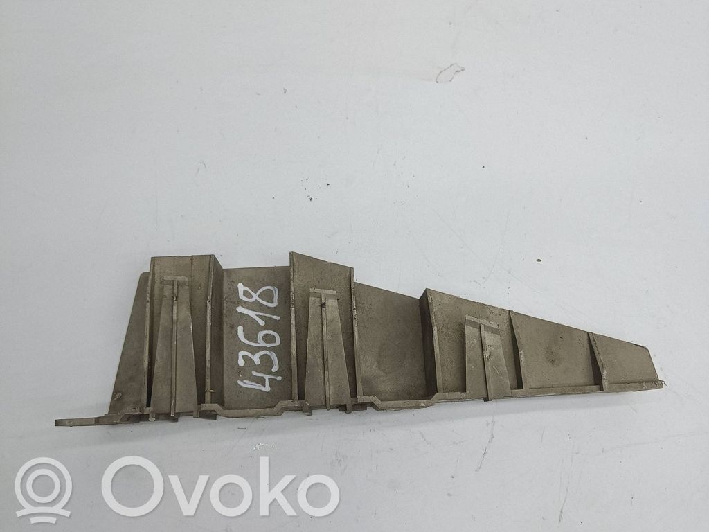 Land Rover Freelander Soporte del parachoques delantero