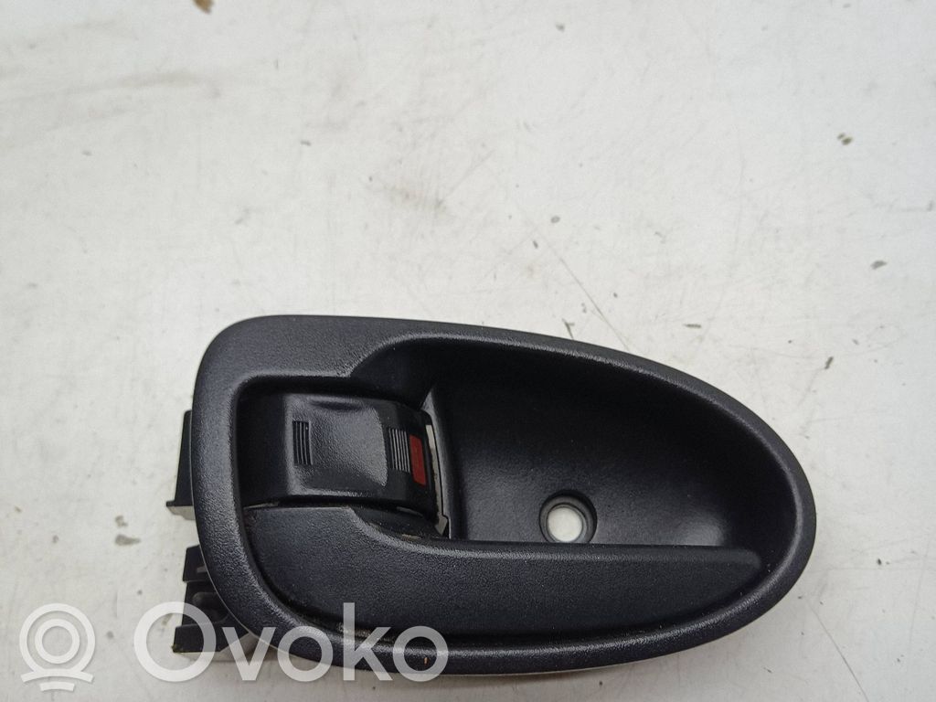 Toyota Yaris Manecilla interna puerta delantera