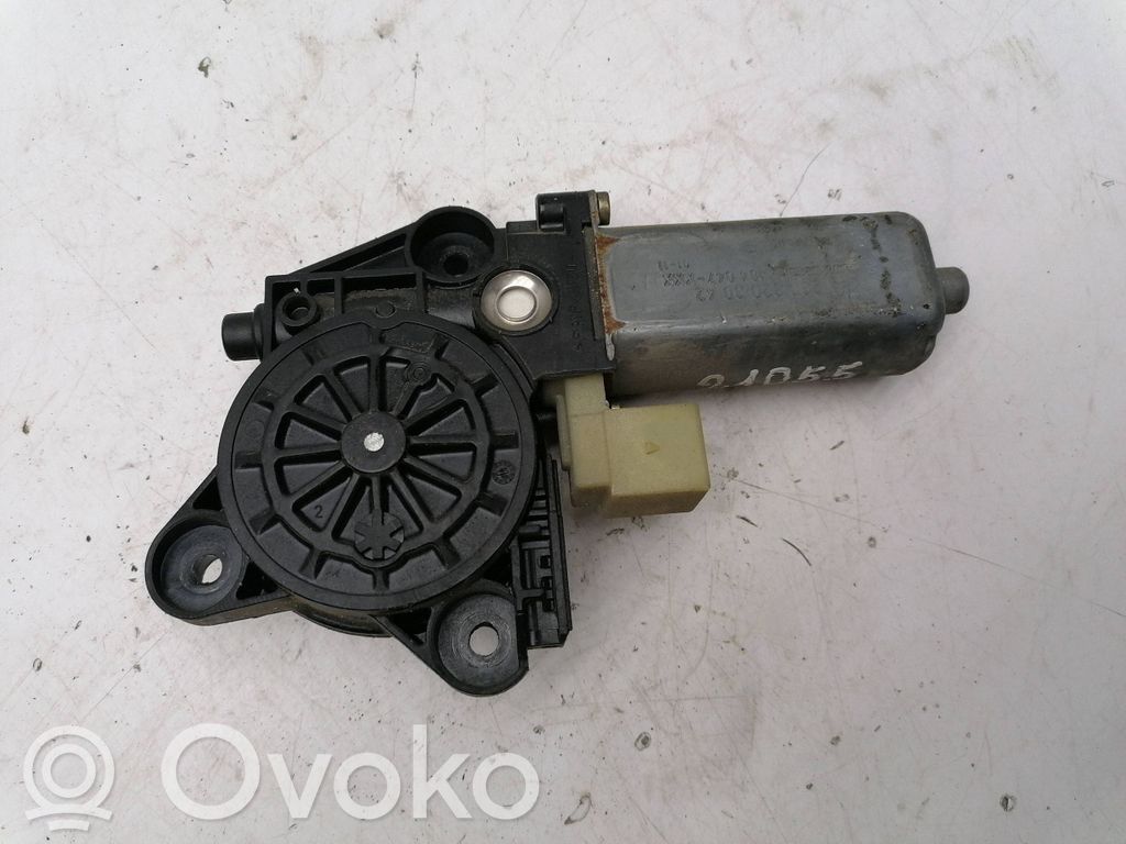 Mercedes-Benz C W203 Motor macara geam ușă spate 