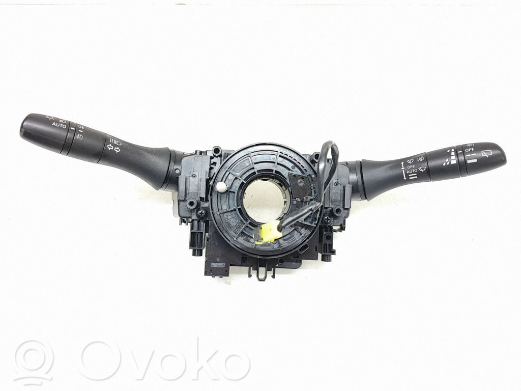 Nissan Qashqai Commodo, commande essuie-glace/phare