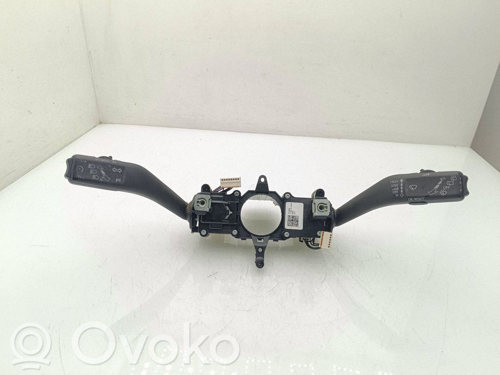 Skoda Octavia Mk2 (1Z) Commodo, commande essuie-glace/phare
