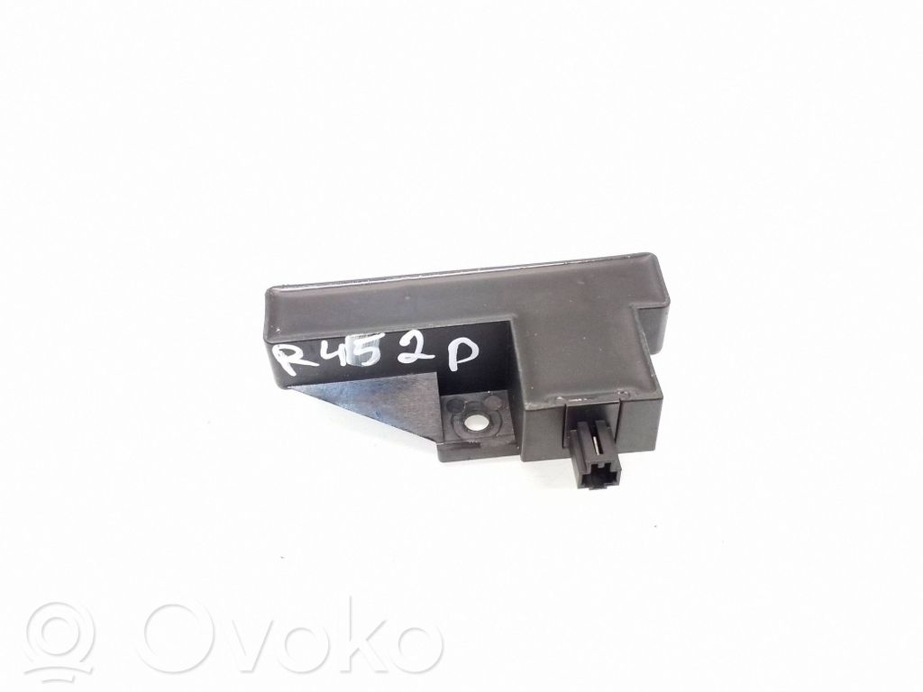 Audi A6 S6 C6 4F Amplificator antenă aeriană