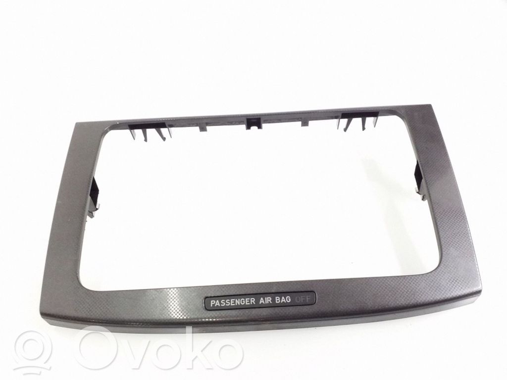 Volkswagen PASSAT B6 Verkleidung Radio / Navigation