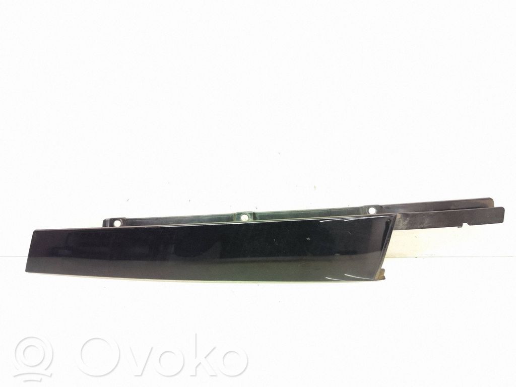 Audi A4 S4 B9 Moulures des vitres de la porte avant