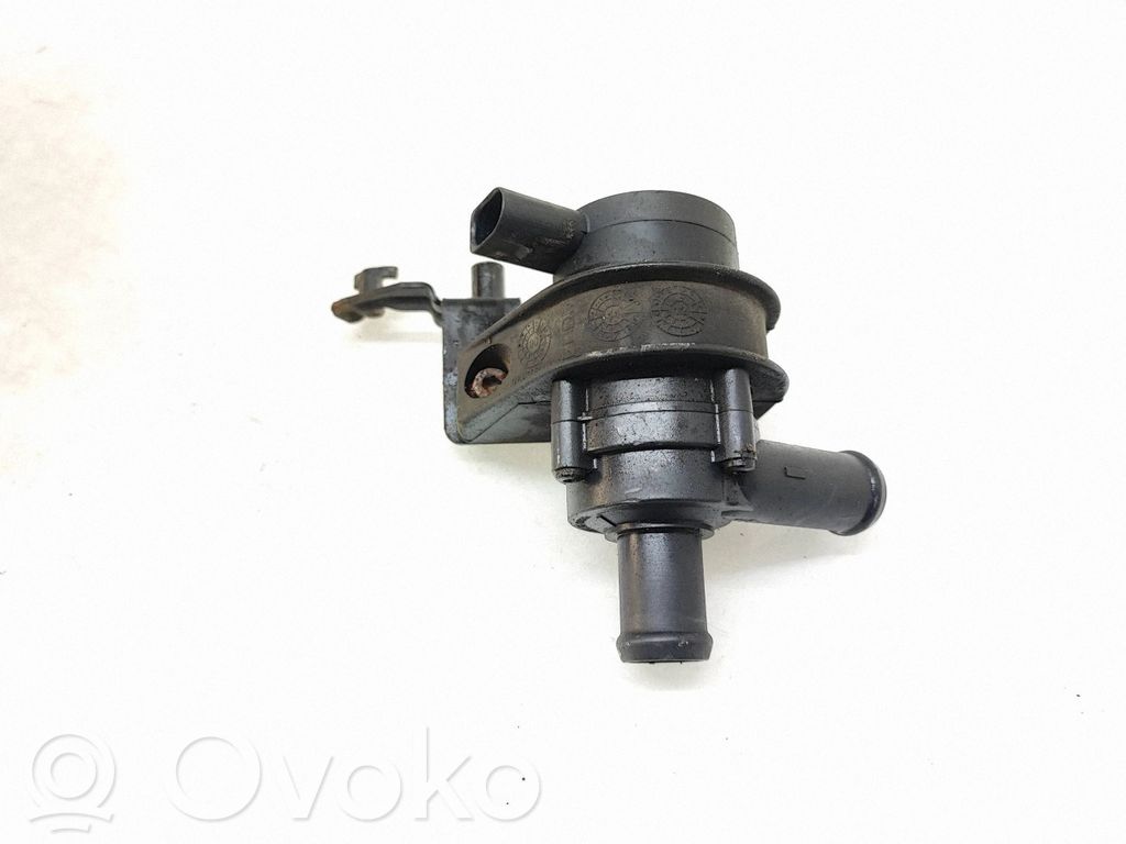 Volkswagen PASSAT B7 Zusatzwasserpumpe 