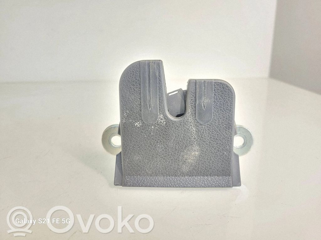 Volkswagen Golf VII Serrure de loquet coffre