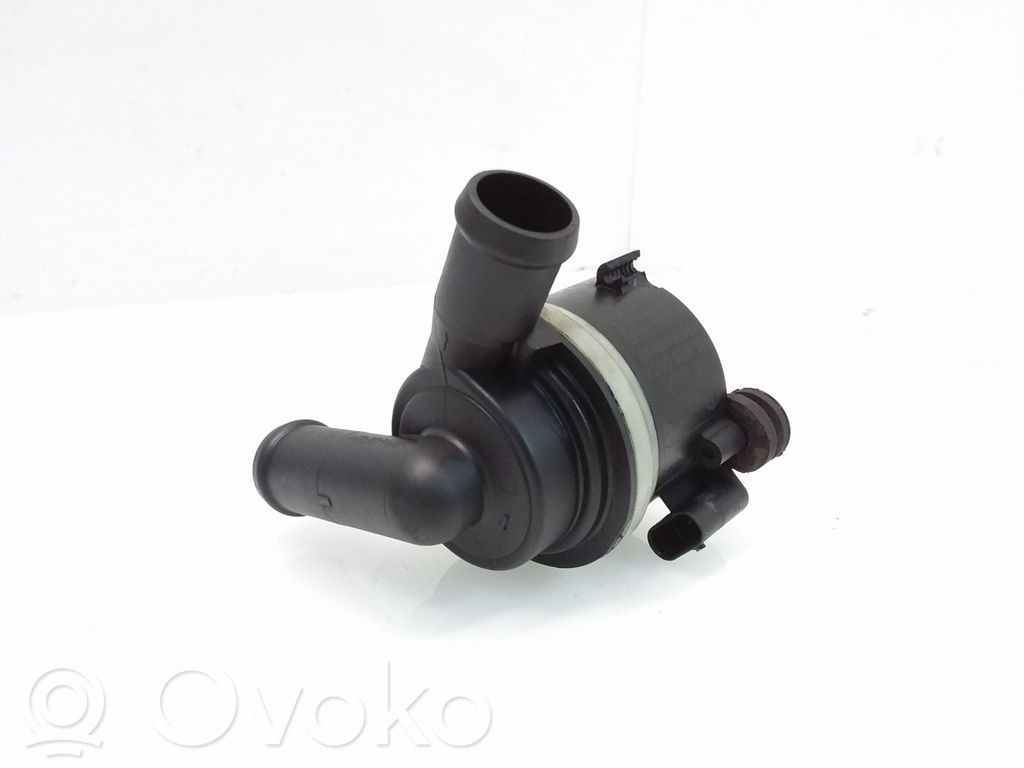 Audi A4 S4 B8 8K Zusatzwasserpumpe