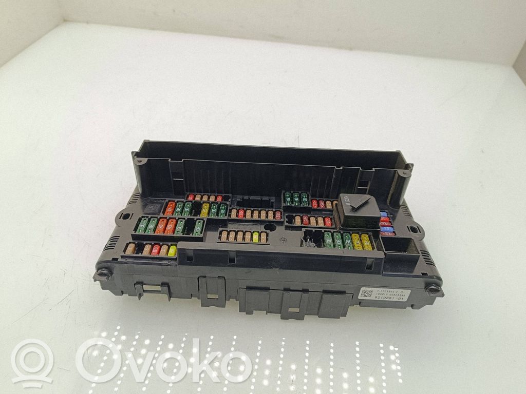 BMW 7 F01 F02 F03 F04 Sulakemoduuli 