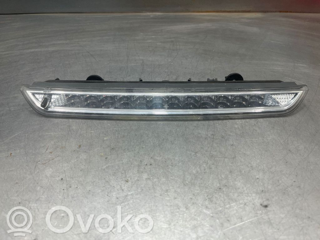 Citroen C4 II Picasso Kolmas/lisäjarruvalo 