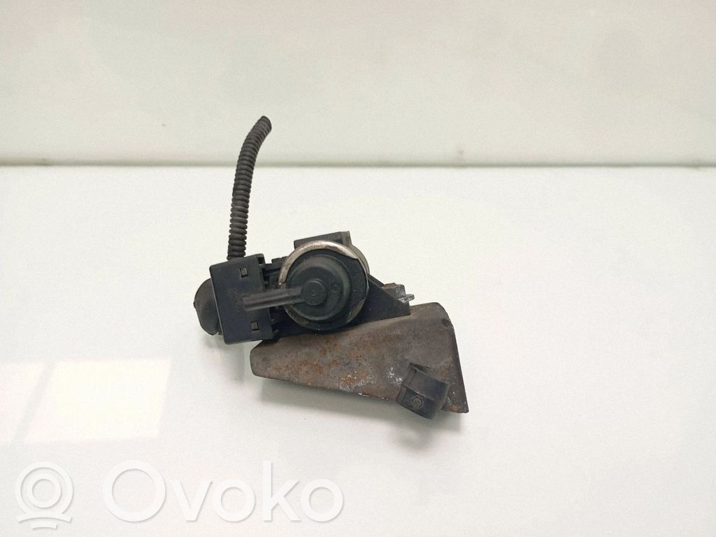 Solenoidinis vožtuvas   2247906