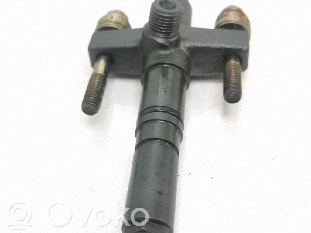 Mitsubishi Pajero Polttoainesuutin