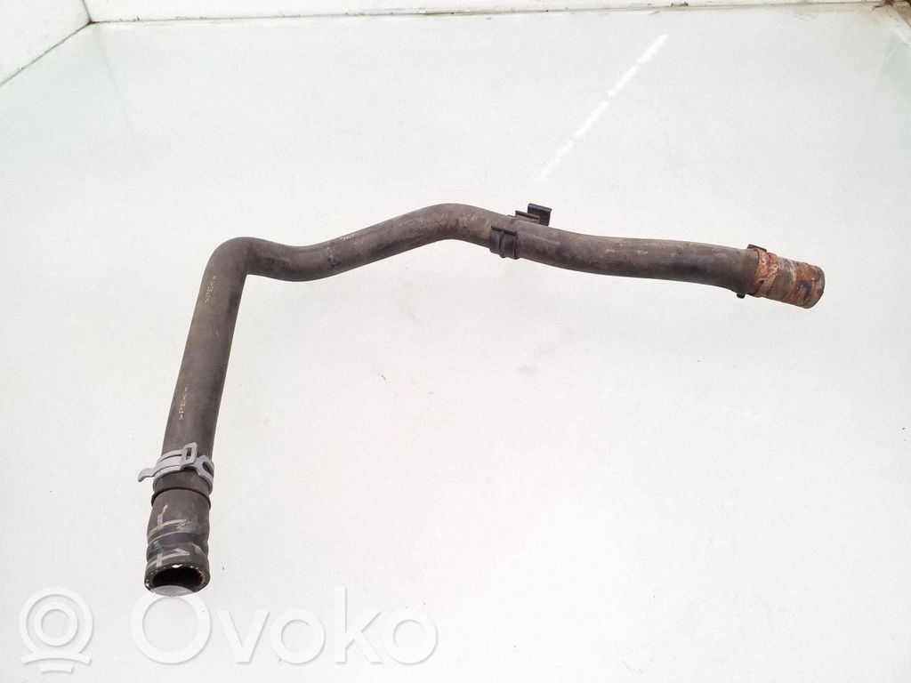 Volkswagen Touareg I Engine coolant pipe/hose