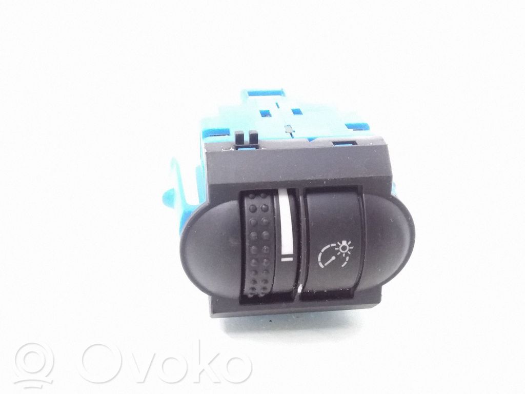 Volkswagen Touareg I Interruptor de control del panel de luces