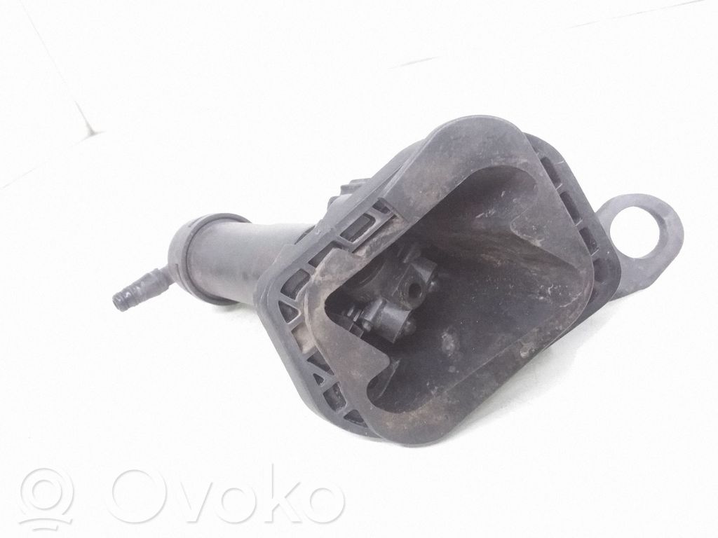 Nissan Micra Duză spălare far 