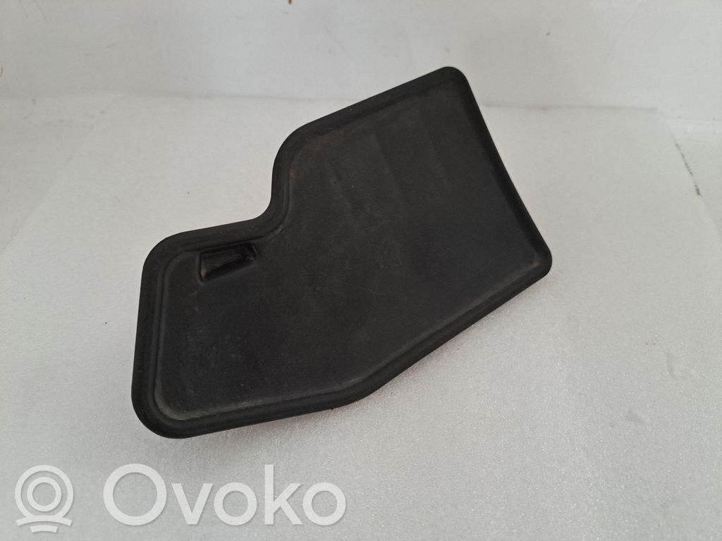 Toyota Avensis T250 Garniture de jupe latérale arrière