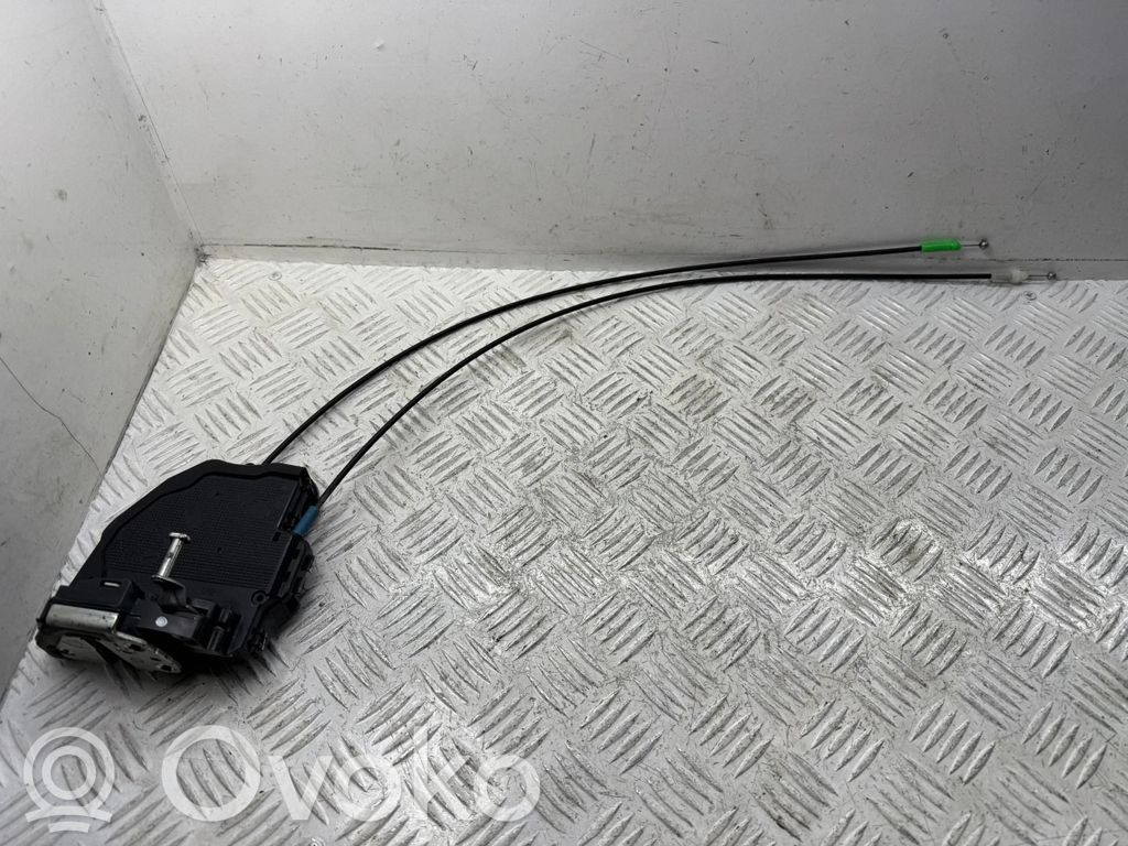 Toyota Verso Takaoven lukko 
