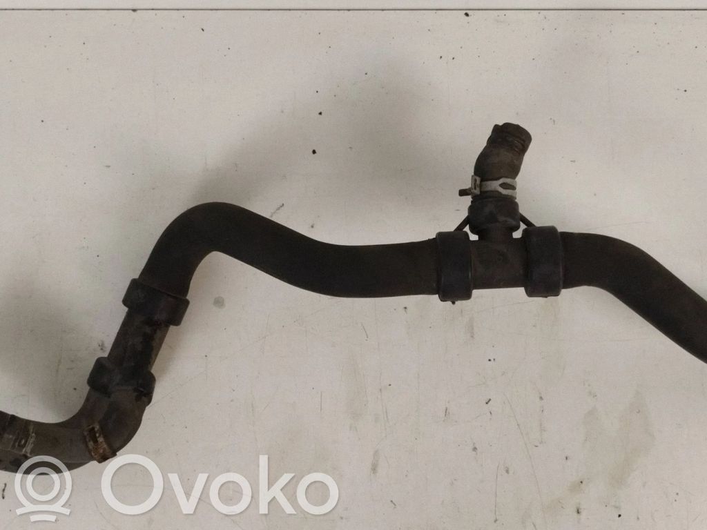 Volvo S60 Tubo flessibile del liquido di raffreddamento del motore