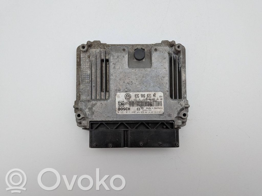 Volkswagen Golf V Calculateur moteur ECU