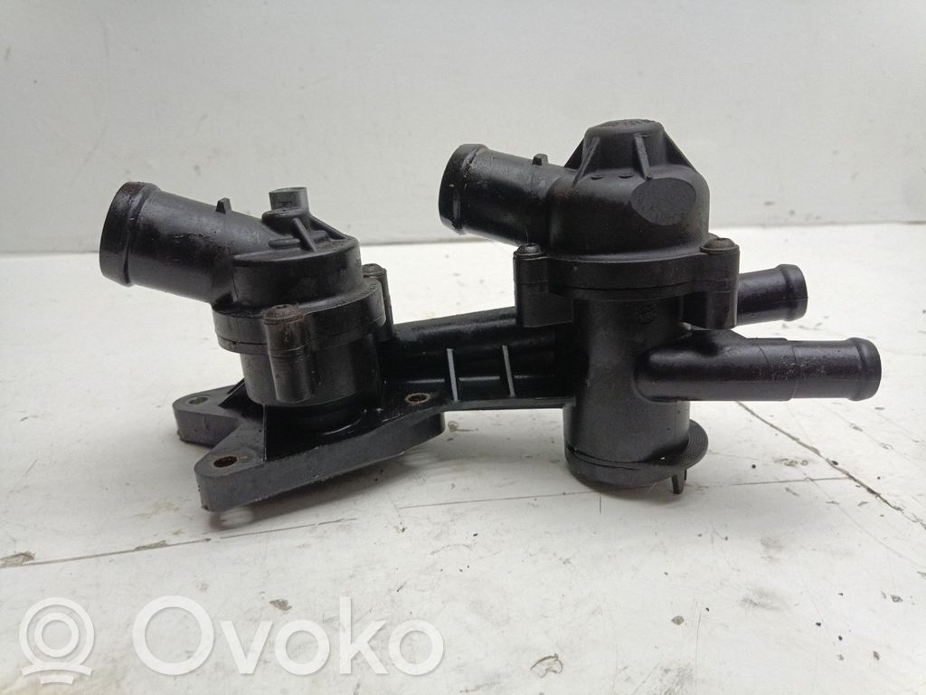 Audi A3 S3 8P Termostat/carcasă termostat 