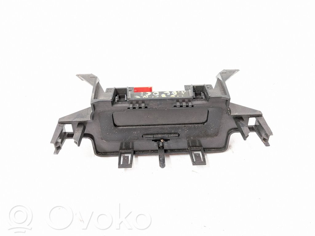 Renault Megane I Bildschirm / Display / Anzeige 
