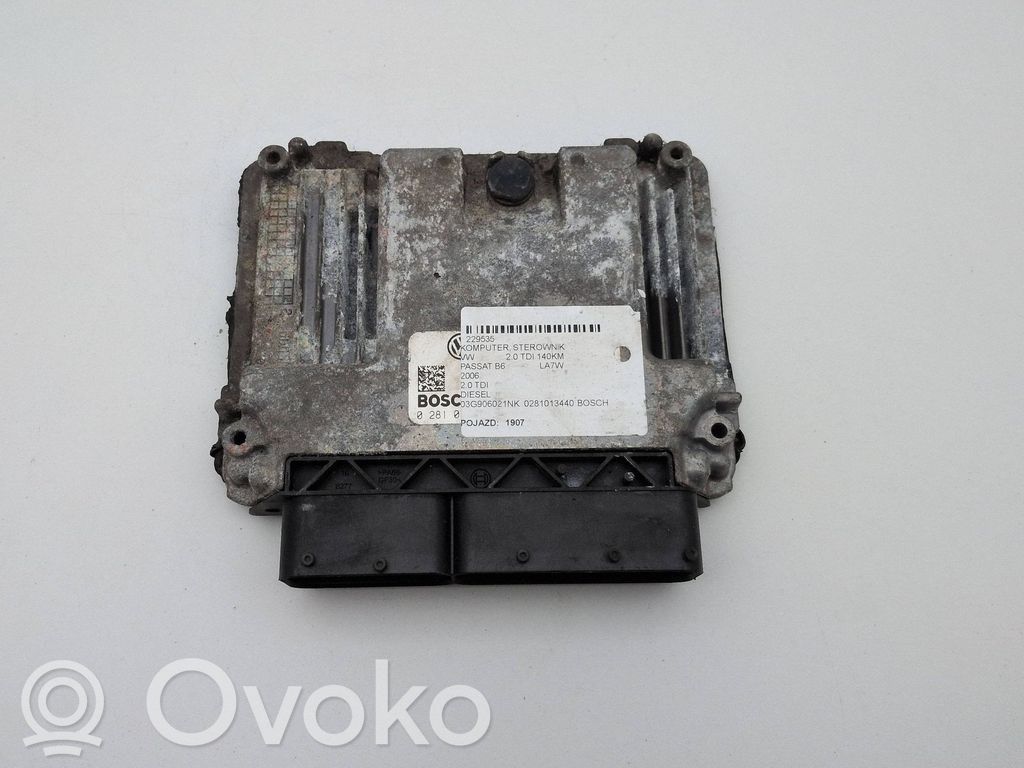 Volkswagen PASSAT B6 Centralina/modulo del motore