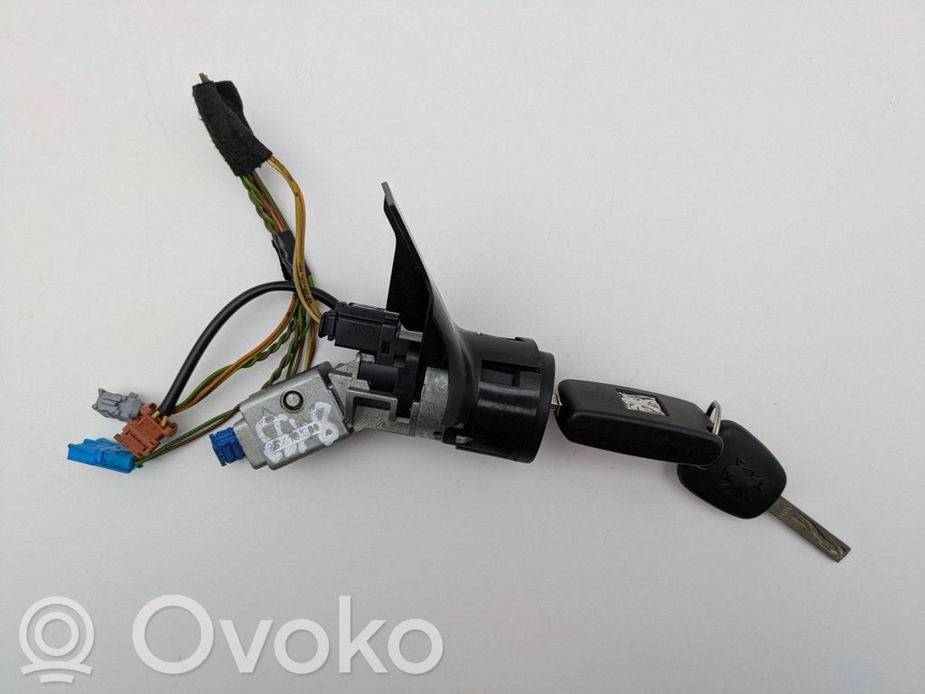 Peugeot 207 Aizdedzes atslēga