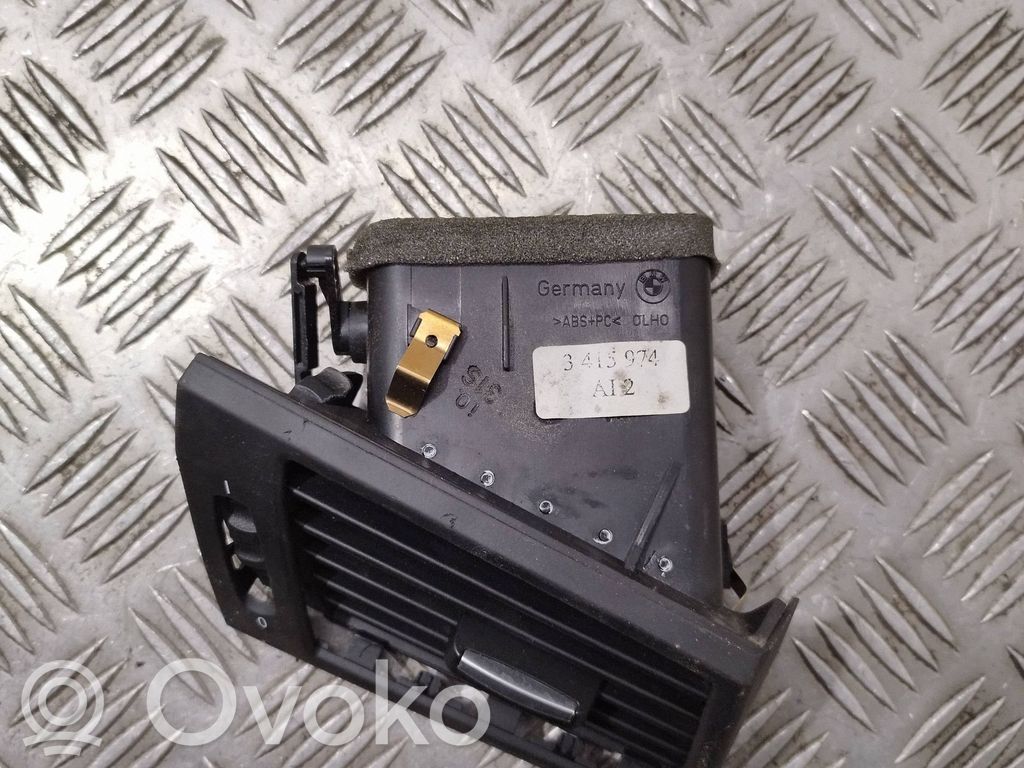 BMW X3 E83 Copertura griglia di ventilazione laterale cruscotto 