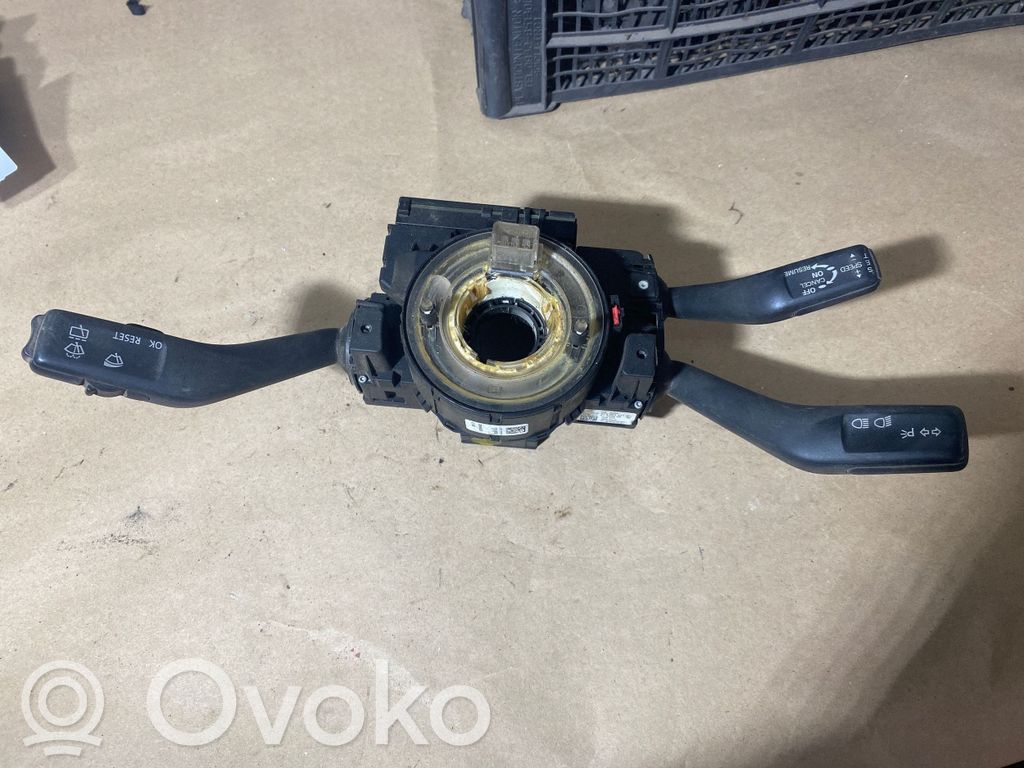 Volkswagen PASSAT B6 Leva/interruttore dell’indicatore di direzione e tergicristallo