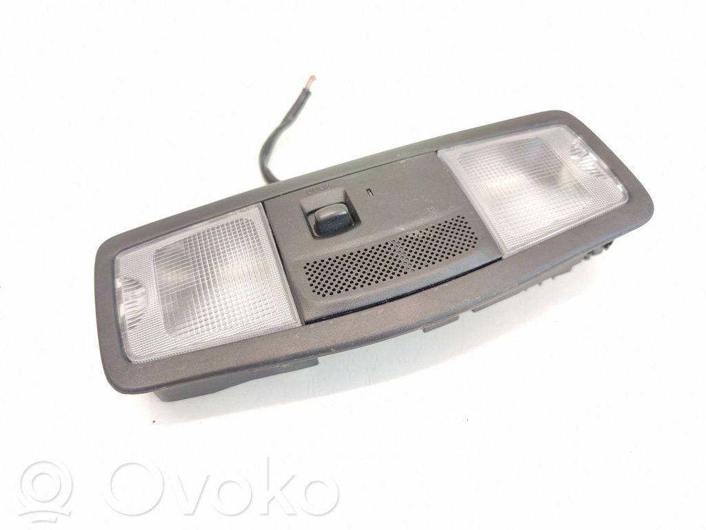 Mitsubishi Outlander Luz del asiento delantero
