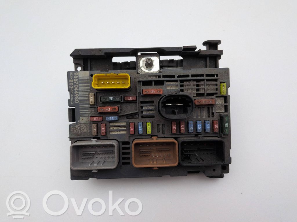 Citroen C5 Ramka / Moduł bezpieczników 