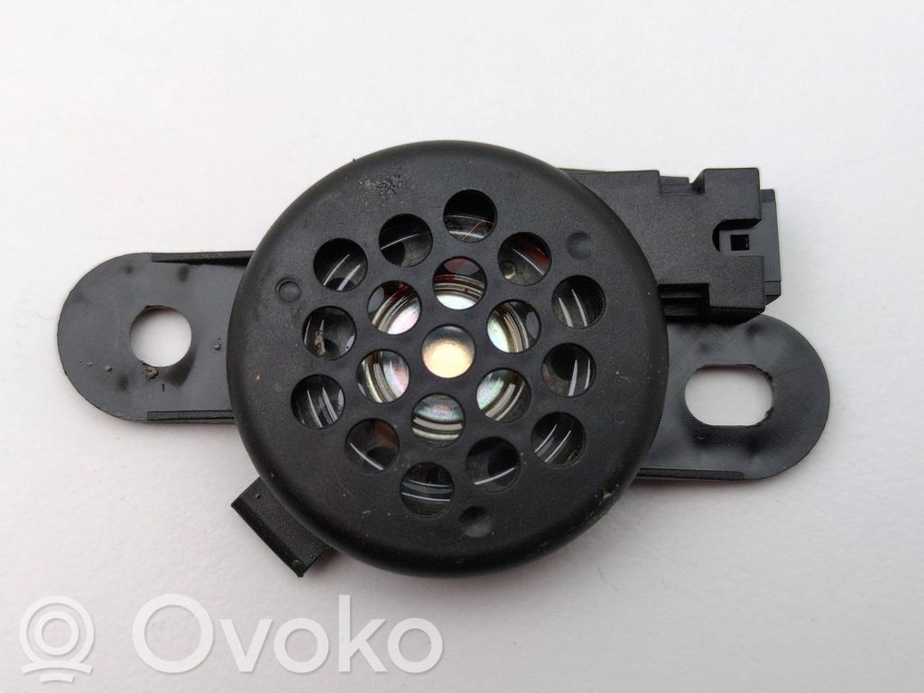 Volkswagen Golf VII Difuzor senzor parcare PDC 