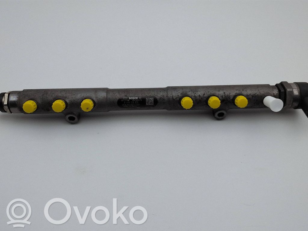 Volvo S60 Listwa wtryskowa