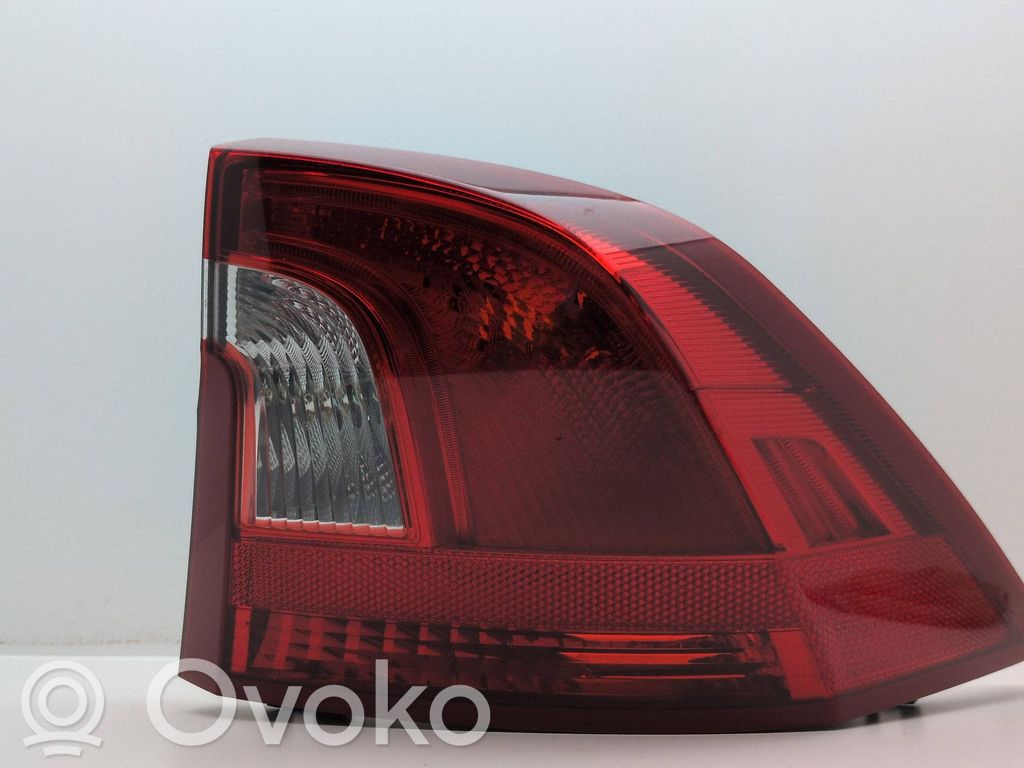 Volvo S60 Luz trasera/de freno 