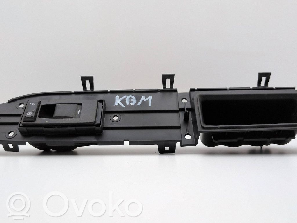 Jeep Patriot Keskuslukituksen kytkin 