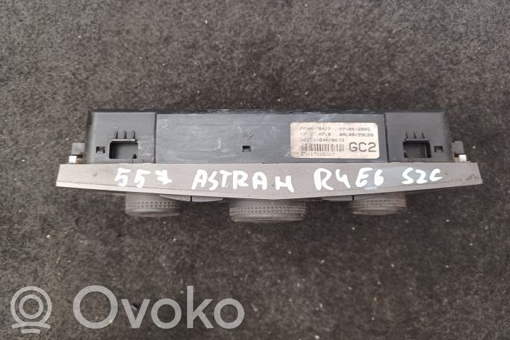 Opel Astra H Climate control unit 