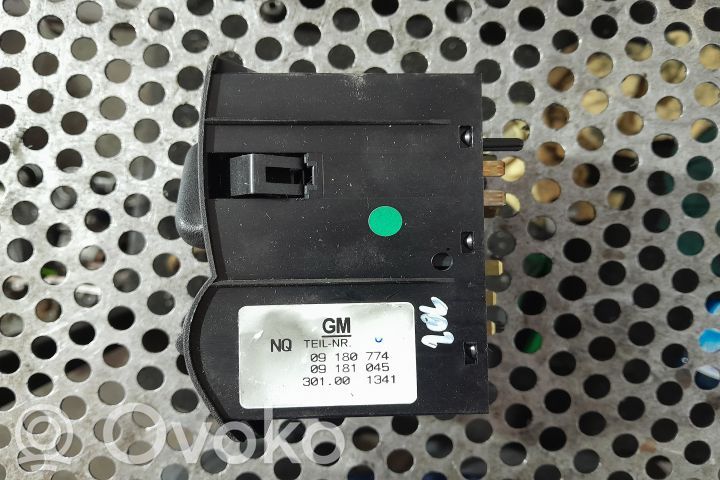 Opel Astra G Light switch 