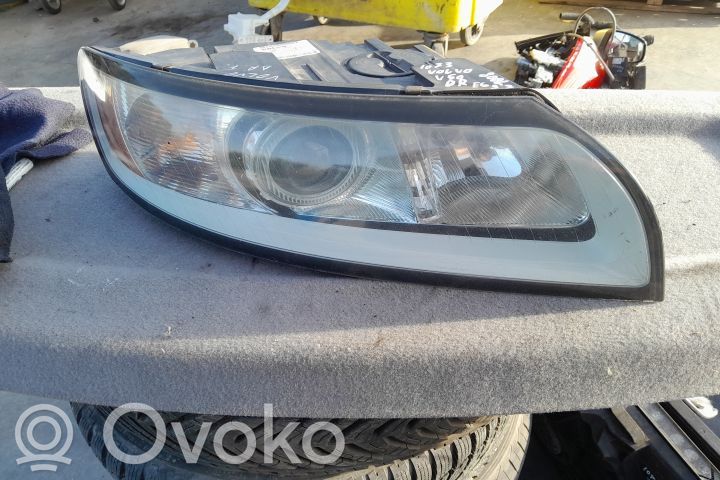 Headlight/headlamp   30698886
