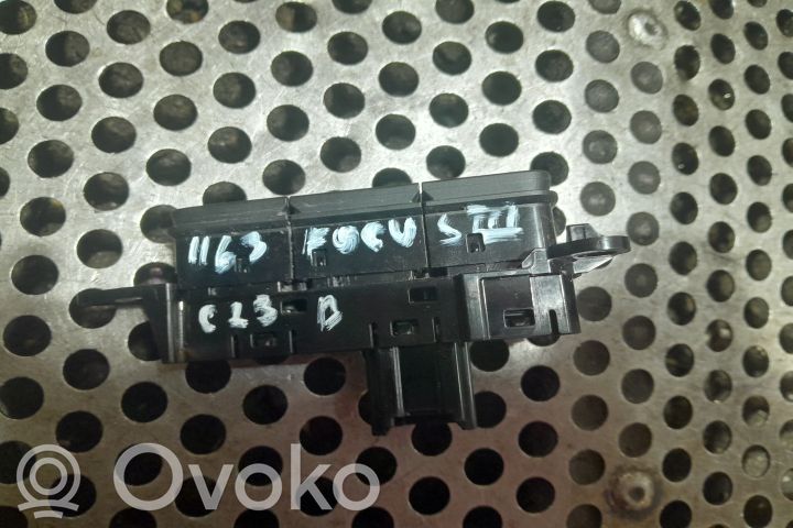 ESP (stabilizēšanas sistēmas) slēdzis   F1ET11B573DA