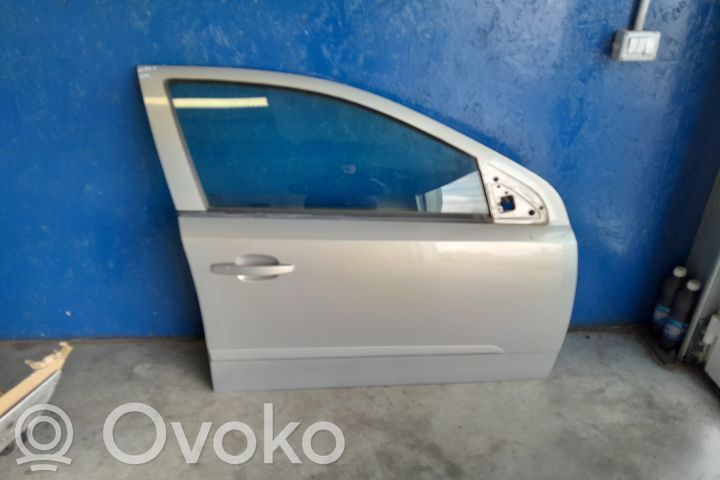 Puerta delantera   COD,1RU,CULOARE