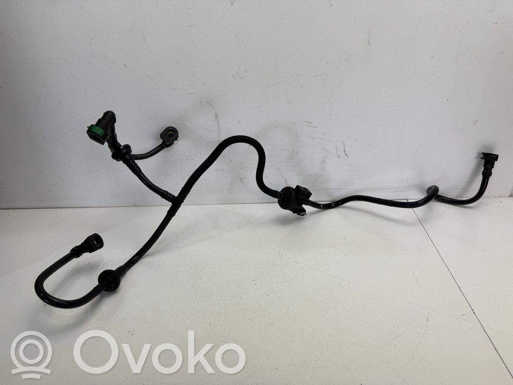 Ford Focus Degvielas maģistrālā caurule 