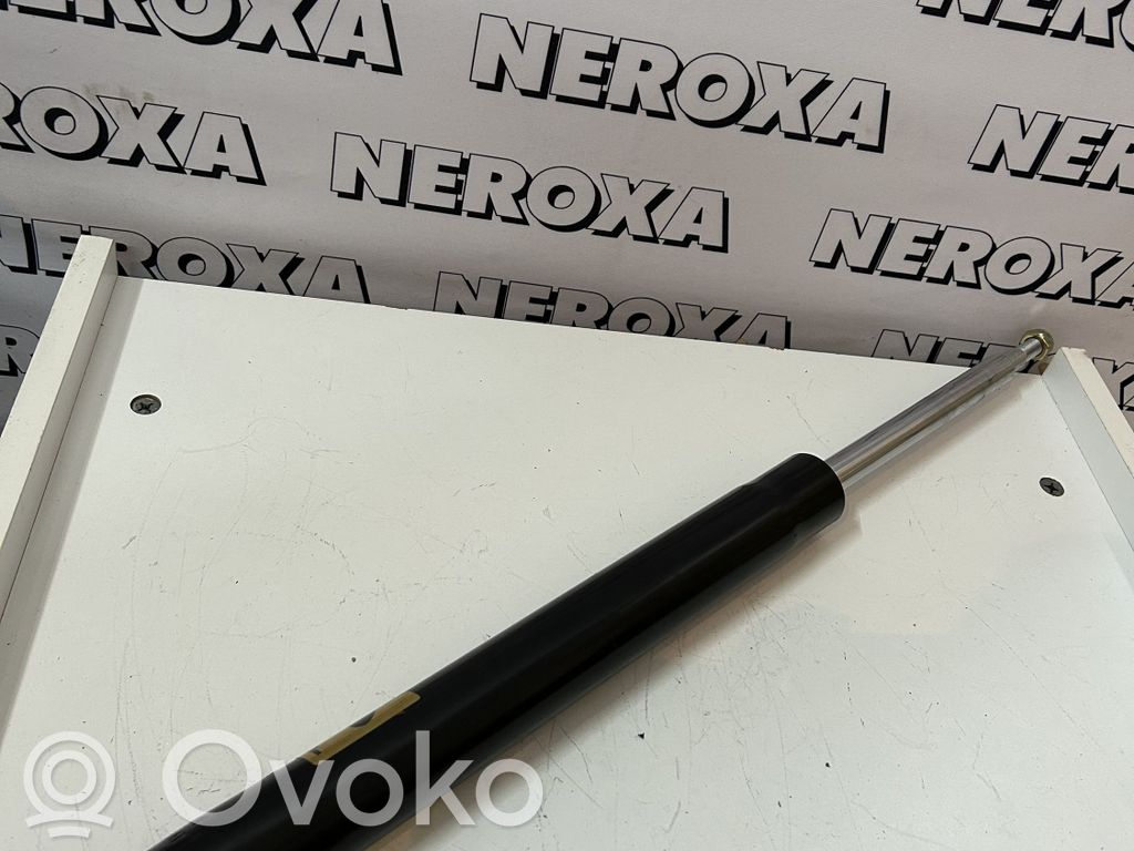 Priekšpusē amortizators   363500