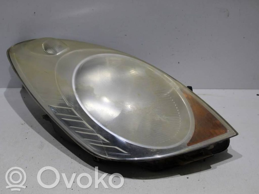Nissan Note (E11) Lampa przednia 