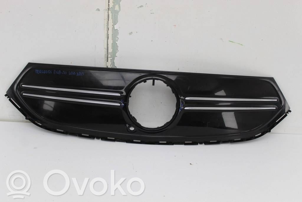 Mercedes-Benz EQB Etusäleikkö 