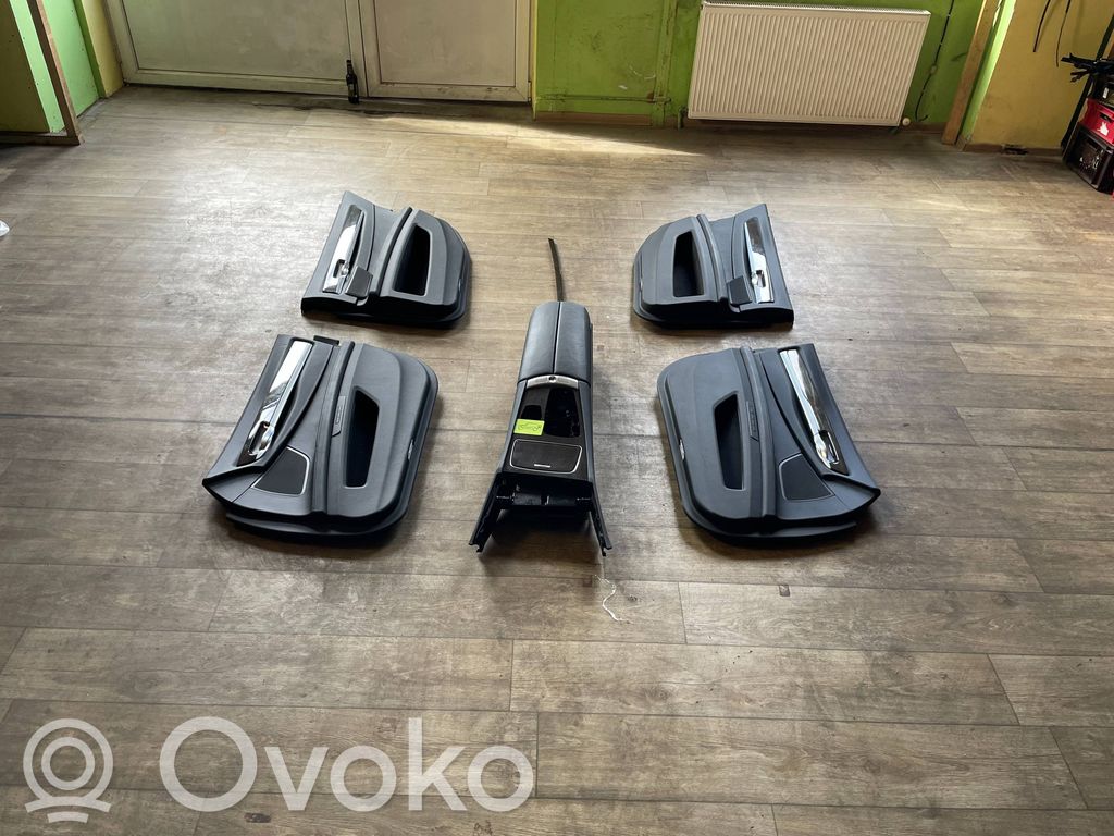 BMW 7 F01 F02 F03 F04 Boczki / Poszycie drzwi tylnych 