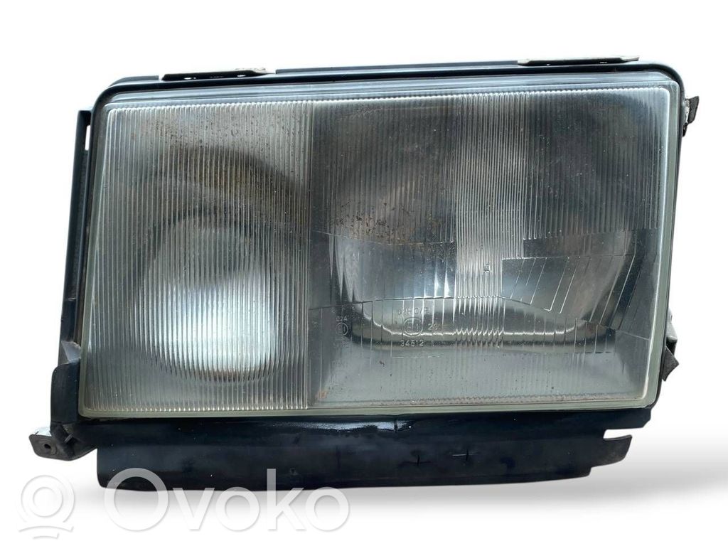 Mercedes-Benz E W124 Lampa przednia 