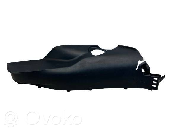 Toyota Corolla E210 E21 Šoninė apdaila prie galinės sėdynės (apačia) 