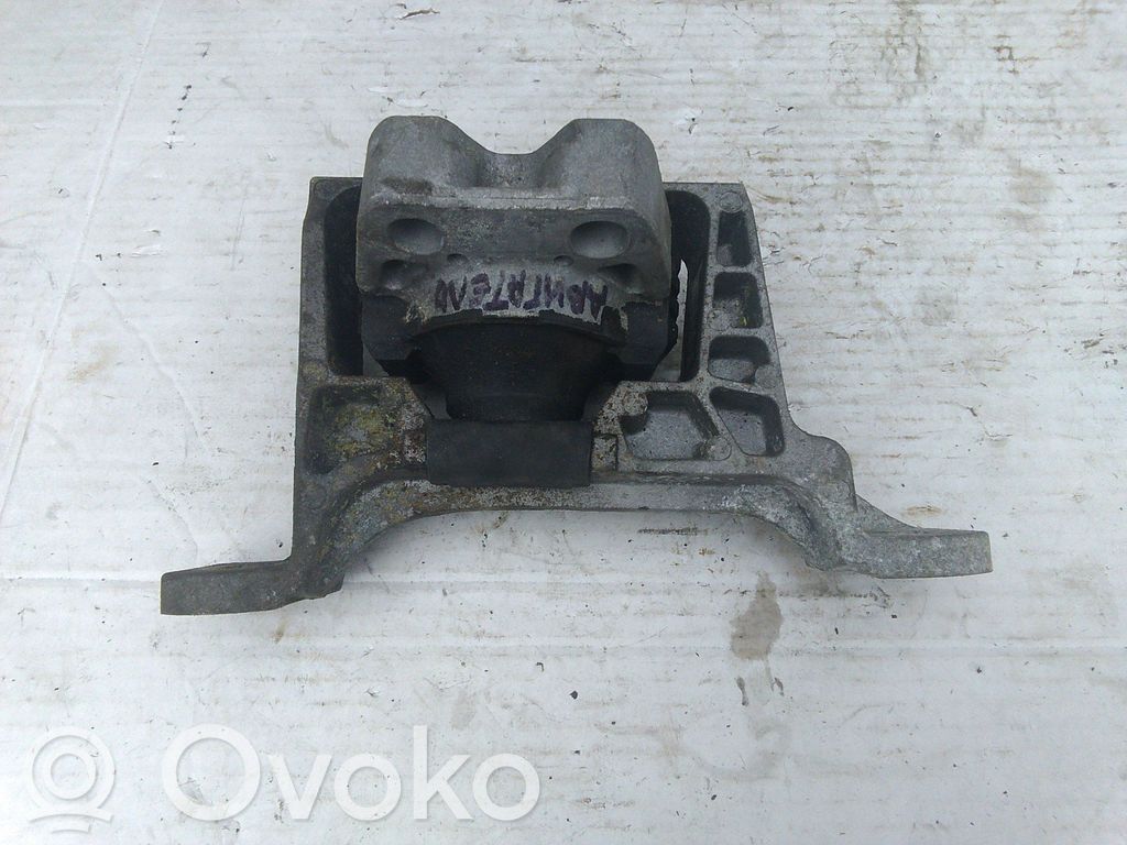 Mazda 3 I Wspornik / Mocowanie silnika 
