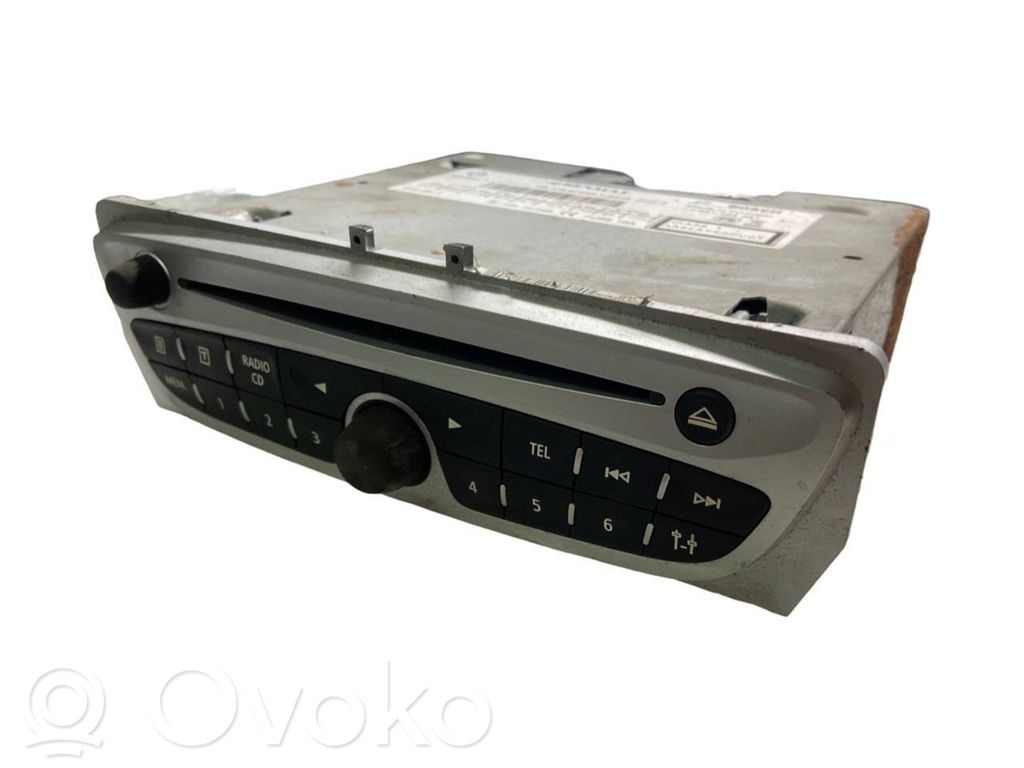 Renault Megane III Panel / Radioodtwarzacz CD/DVD/GPS 